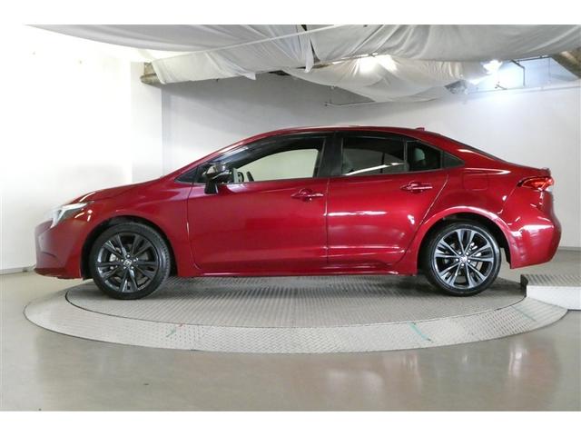 カローラ ダブルバイビー　エアバッグ　横滑り防止機能　アルミホイール　イモビライザー　地デジ　衝突回避システム　ＬＥＤヘッドライト　Ｂカメラ　オートクルーズコントロール　メモリナビ　スマートキー　オートエアコン　ナビ＆ＴＶ（4枚目）