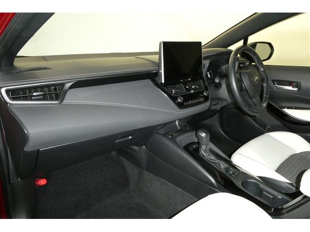 カローラ ダブルバイビー　エアバッグ　横滑り防止機能　アルミホイール　イモビライザー　地デジ　衝突回避システム　ＬＥＤヘッドライト　Ｂカメラ　オートクルーズコントロール　メモリナビ　スマートキー　オートエアコン　ナビ＆ＴＶ（11枚目）