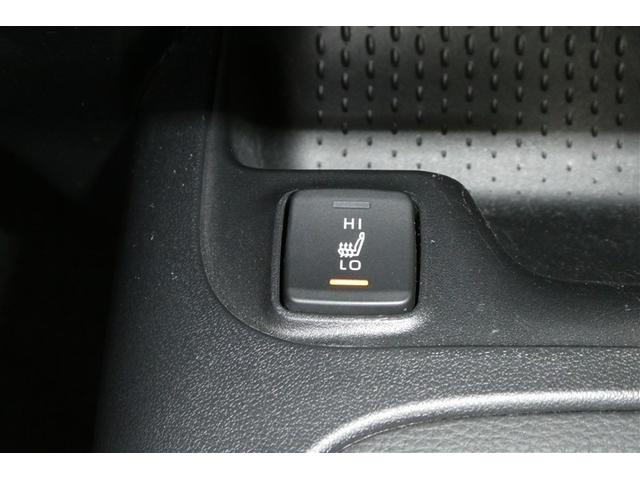 カローラ ダブルバイビー　エアバッグ　横滑り防止機能　アルミホイール　イモビライザー　地デジ　衝突回避システム　ＬＥＤヘッドライト　Ｂカメラ　オートクルーズコントロール　メモリナビ　スマートキー　オートエアコン　ナビ＆ＴＶ（21枚目）