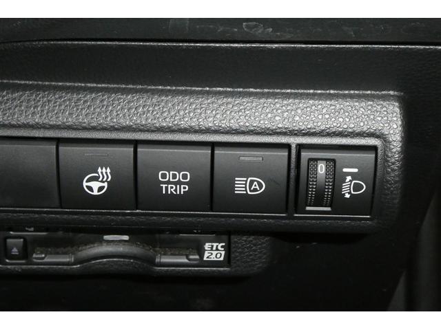 カローラ ダブルバイビー　エアバッグ　横滑り防止機能　アルミホイール　イモビライザー　地デジ　衝突回避システム　ＬＥＤヘッドライト　Ｂカメラ　オートクルーズコントロール　メモリナビ　スマートキー　オートエアコン　ナビ＆ＴＶ（25枚目）