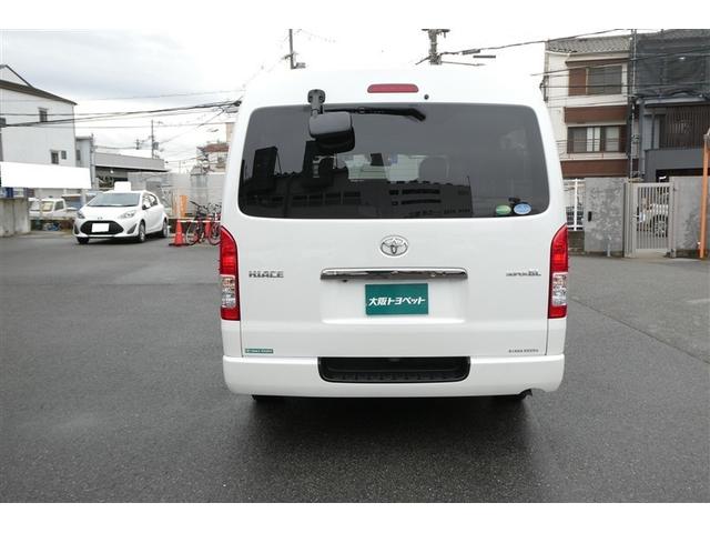 ハイエースバン スーパーＧＬ　ダークプライムＩＩ　リアエアコン　エアバッグ　横滑り防止機能　ＬＥＤライト　キーレスエントリー　地デジ　アルミ　エアコン　助手席エアバッグ　パワステ　パワーウインドウ　ＤＶＤ再生　Ｂカメラ　スマートキー　ＡＢＳ　ＥＴＣ（7枚目）