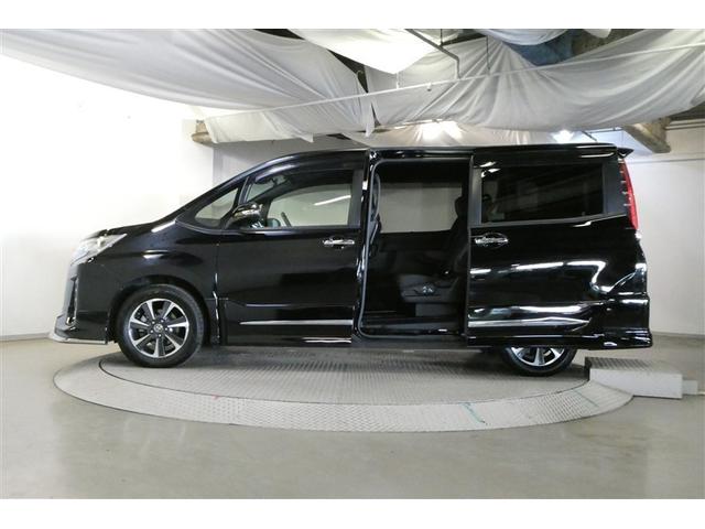 ノア Ｓｉ　ダブルバイビーＩＩ　フルフラット　横滑防止装置　ＰＣＳ　スマートキ－　Ｗエアコン　Ｂモニター　ＤＶＤ再生可　フルセグテレビ　ＥＴＣ付き　アイドリングＳ　オートエアコン　ＰＳ　クルーズＣ　ナビ＆ＴＶ　ＰＷ　ウォークスルー（5枚目）