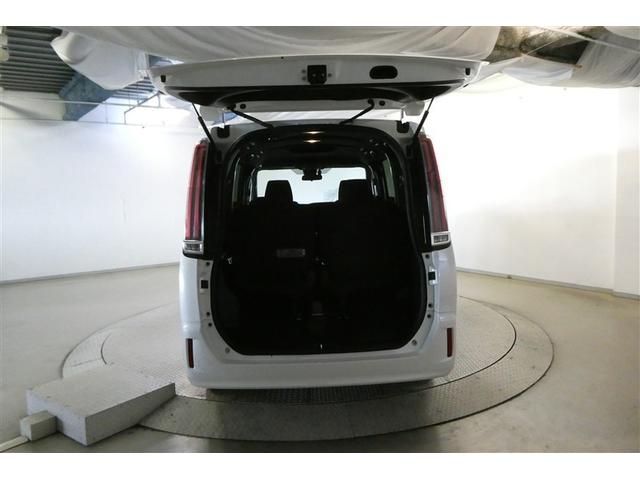 エスクァイア ハイブリッドＸｉ　オートクルーズ　盗難防止システム　ダブルエアコン　Ｂカメラ　パワーウィンドウ　ＬＥＤライト　フルセグ地デジＴＶ　ＥＴＣ車載器　ミュージックプレイヤー接続可　エアバッグ　ナビ＆ＴＶ　メモリーナビ　ＡＢＳ（9枚目）