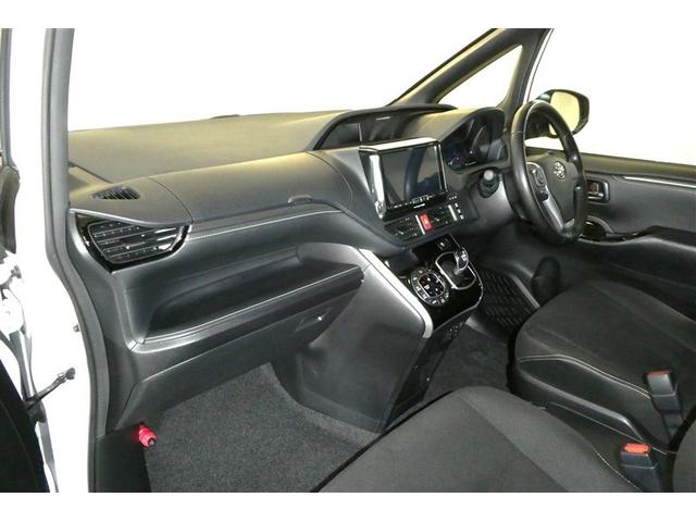 エスクァイア ハイブリッドＸｉ　オートクルーズ　盗難防止システム　ダブルエアコン　Ｂカメラ　パワーウィンドウ　ＬＥＤライト　フルセグ地デジＴＶ　ＥＴＣ車載器　ミュージックプレイヤー接続可　エアバッグ　ナビ＆ＴＶ　メモリーナビ　ＡＢＳ（10枚目）