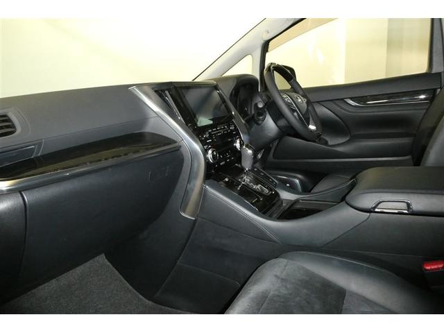 ��������Ƃ����f�U�C���̓����́A�������g���^�Ԃ̏�i���������܂��B