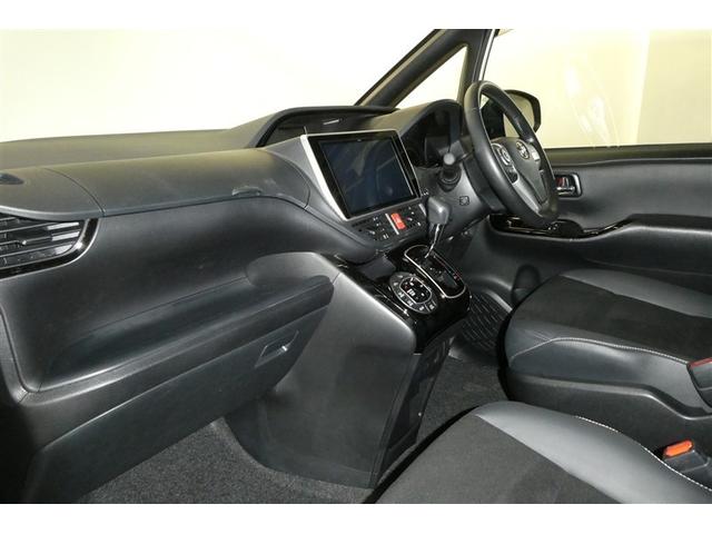 ノア Ｓｉ　ダブルバイビーＩＩ　アイドリングストップ機能　両側ＰＳＤ　レーダーブレーキサポート　地デジＴＶ　ＬＥＤランプ　リアエアコン　リアカメラ　エアコン　ＤＶＤ　盗難防止システム　横滑り防止　クルーズＣ　ナビ＆ＴＶ　アルミ　ＰＷ（13枚目）