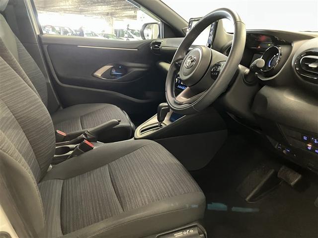 ヤリス ハイブリッドＺ　スマートキー＆プッシュスタート　パワーウィンドウ　フルセグＴＶ　サイドエアバッグ　ナビ＆ＴＶ　ＬＥＤライト　ドラレコ付　パワーステアリング　ＥＴＣ装備　横滑防止装置　メディアプレイヤー接続　クルコン（34枚目）