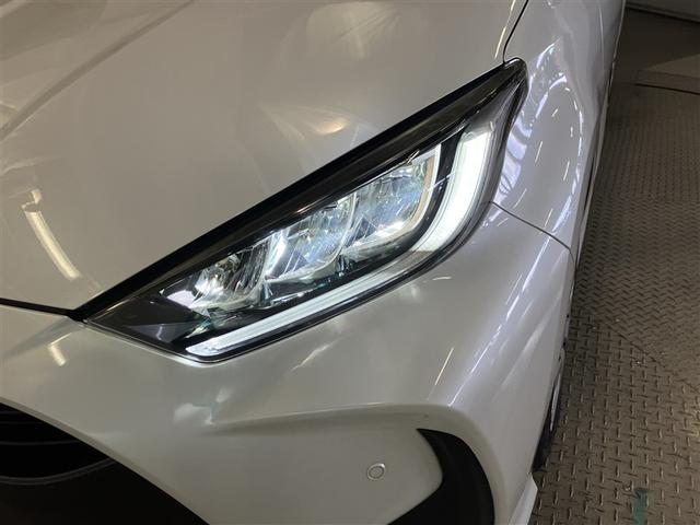 ヤリス ハイブリッドＺ　スマートキー＆プッシュスタート　パワーウィンドウ　フルセグＴＶ　サイドエアバッグ　ナビ＆ＴＶ　ＬＥＤライト　ドラレコ付　パワーステアリング　ＥＴＣ装備　横滑防止装置　メディアプレイヤー接続　クルコン（37枚目）