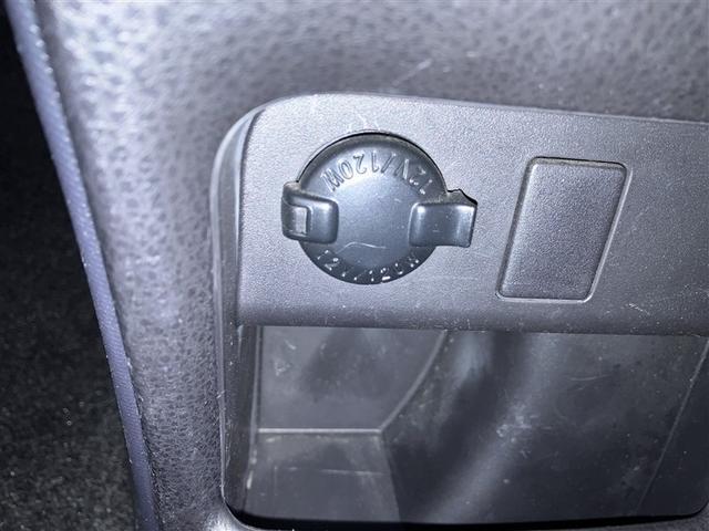 ノア Ｓｉ　横滑防止装置　地上デジタル　ＬＥＤライト　リアオートエアコン　パワーウィンドウ　ＤＶＤ再生可能　パワーステアリング　ＡＡＣ　ＥＴＣ付き　ＡＢＳ　アルミ　三列シート　デュアルエアバッグ　ウォークスルー（23枚目）