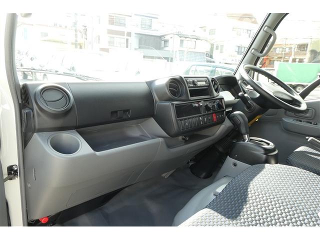 ダイナトラック ロング　ジャストロー　ロング　ジャストロー　ハロゲンヘッドランプ　ＥＴＣ車載器　バックモニター（ルームミラータイプ）　メディアプレイヤー接続端子　衝突被害軽減ブレーキ・車線逸脱警報機能　先進ライト（11枚目）