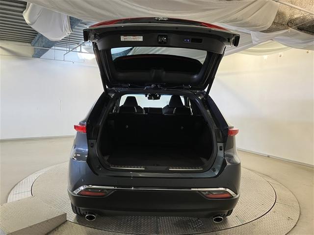 ハリアー Ｚ　クルーズＣ　Ｂカメラ　イモビ　ナビＴＶ　アルミホイル　ＥＴＣ車載器　ＥＳＣ　メディアプレイヤー接続　エアバッグ　スマートキー　オートエアコン　キーフリー　サイドエアバッグ　デュアルエアバッグ　ＡＢＳ（9枚目）