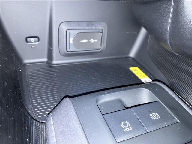 ハリアー Ｚ　レザーパッケージ　パノラマガラスルーフ　地上デジタル　盗難防止装置　革Ｓ　パワ－シ－ト　横滑り防止機能　ＡＵＸ　ドラレコ付　エアバッグ　Ｂモニター　アルミ　クルコン　ＬＥＤ付　ＡＢＳ　パワーウィンドウ　エアコン　テレビ（31枚目）