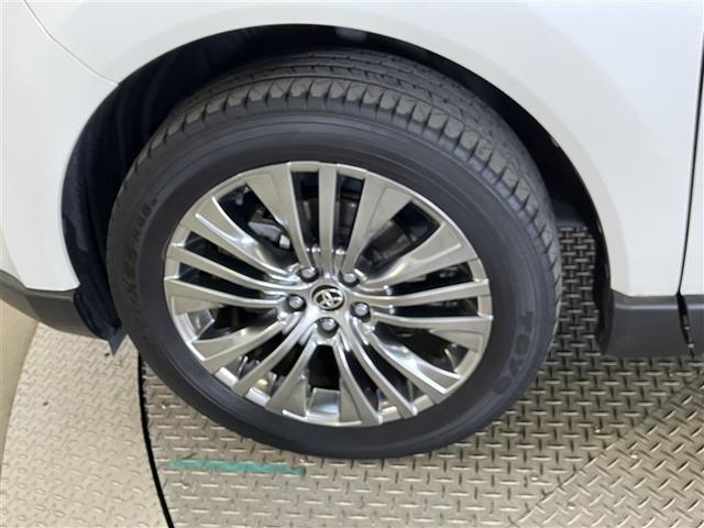 ハリアー Ｚ　レザーパッケージ　パノラマガラスルーフ　地上デジタル　盗難防止装置　革Ｓ　パワ－シ－ト　横滑り防止機能　ＡＵＸ　ドラレコ付　エアバッグ　Ｂモニター　アルミ　クルコン　ＬＥＤ付　ＡＢＳ　パワーウィンドウ　エアコン　テレビ（36枚目）