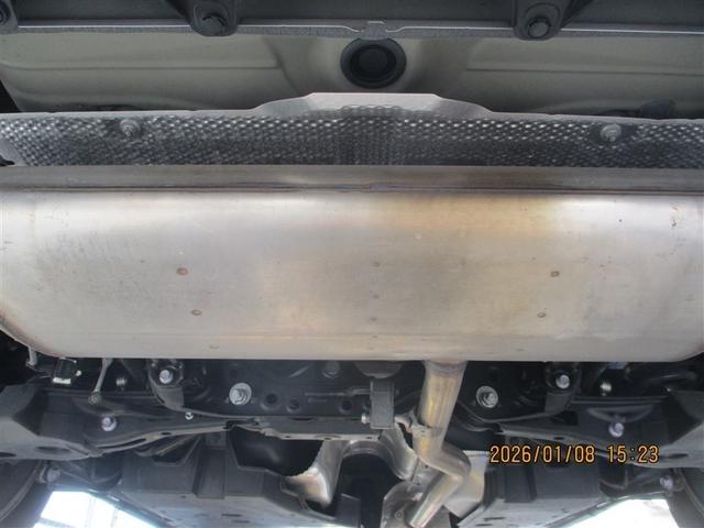 ハリアー Ｚ　レザーパッケージ　パノラマガラスルーフ　地上デジタル　盗難防止装置　革Ｓ　パワ－シ－ト　横滑り防止機能　ＡＵＸ　ドラレコ付　エアバッグ　Ｂモニター　アルミ　クルコン　ＬＥＤ付　ＡＢＳ　パワーウィンドウ　エアコン　テレビ（40枚目）