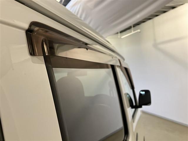 ハイゼットカーゴ ＤＸ　ＳＡＩＩＩ　アイドリング　ＳＲＳ　Ｗエアバック　リモコンキー　ＬＥＤヘッドライト　ＥＴＣ車載器　エアコン　ＡＢＳ　パワーステアリング　エマージェンシーストップシグナル　Ｐウインドウ　ＶＤＣ（18枚目）