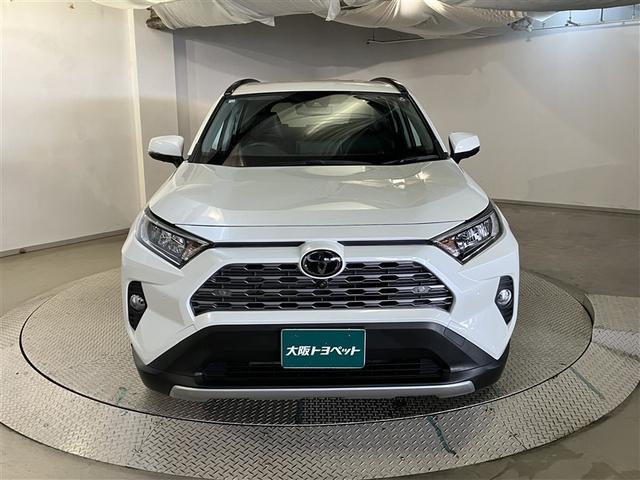 RAV4 G Zパッケージ 横滑り防止 キーレスエントリー 地デジ スマキー クルコン ETC付 リヤカメラ 助手席エアバッグ アルミ LEDランプ オートエアコン 盗難防止システム メモリ-ナビ エアバッグ パワーウィンド(2枚目)