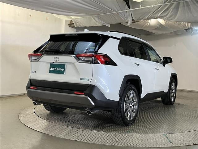 RAV4 G Zパッケージ 横滑り防止 キーレスエントリー 地デジ スマキー クルコン ETC付 リヤカメラ 助手席エアバッグ アルミ LEDランプ オートエアコン 盗難防止システム メモリ-ナビ エアバッグ パワーウィンド(8枚目)