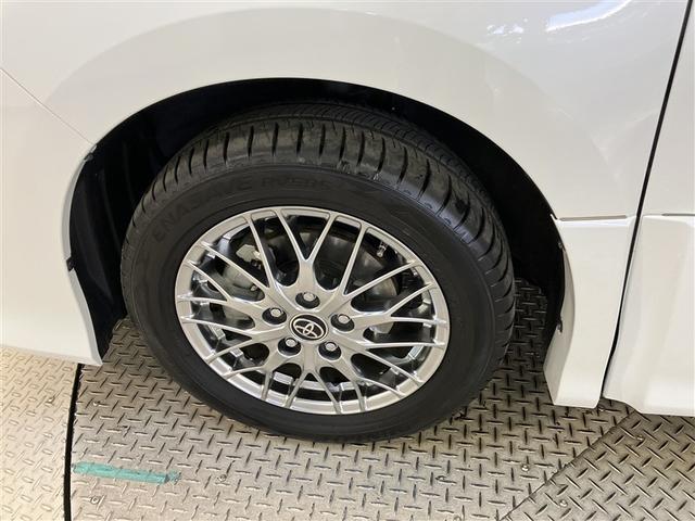 ノア ハイブリッドＳｉ　ダブルバイビーＩＩＩ　リアクーラー　ＥＴＣ車載器　ＬＥＤランプ　Ｂカメラ　ナビＴＶ　フルセグテレビ　オートクルーズコントロール　ＤＶＤ　横滑り防止装置　イモビライザー　キーレス　アルミホイール　エアバッグ　ＡＣ　３列シート（34枚目）