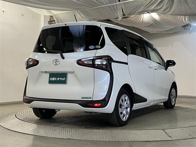 シエンタ G 衝突回避ブレーキ アイドリング フルセグ地デジTV スマートキ キーレスエントリー 助手席エアバック 横滑防止 LEDランプ ウォークスルー ETC車載器 セキュリティアラーム エアコン ナビTV(9枚目)