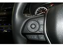 ハンドルのボタン操作でオーディオ等がコントロール出来ますので、利便性だけでなく事故防止にも繋がりますよ！