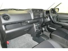 ����ѥͼ���ϡ���������Ϥ����֤����ܥ������֤���Ƥ��ꡢ�ɥ饤�С��λȤ����꤬��θ����Ƥ��ޤ��� 4