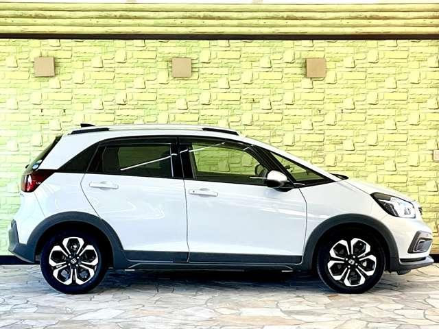 フィット 1.3 クロスター 8インチ社外ナビバックカメラドラレコLED(4枚目)