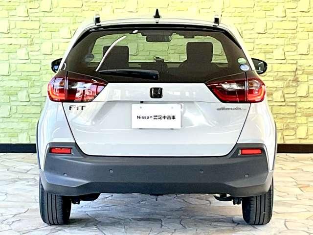 フィット 1.3 クロスター 8インチ社外ナビバックカメラドラレコLED(6枚目)