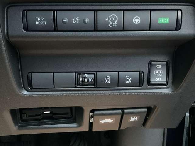 セレナ ハイウェイスターＶ５人乗りオートワークス（12枚目）