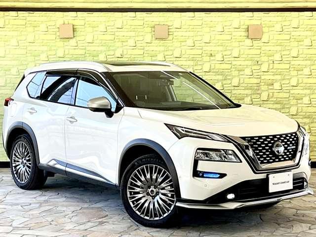 エクストレイル １．５　ＡＵＴＥＣＨ　アドバンスト　パッケージ　ｅ－４ＯＲＣＥ　４ＷＤ　メーカーナビ・サンルーフ・アラウンドビュ（5枚目）