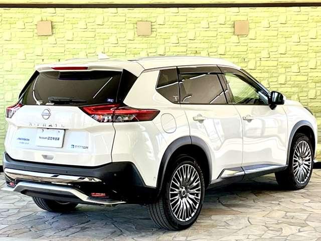 エクストレイル １．５　ＡＵＴＥＣＨ　アドバンスト　パッケージ　ｅ－４ＯＲＣＥ　４ＷＤ　メーカーナビ・サンルーフ・アラウンドビュ（7枚目）