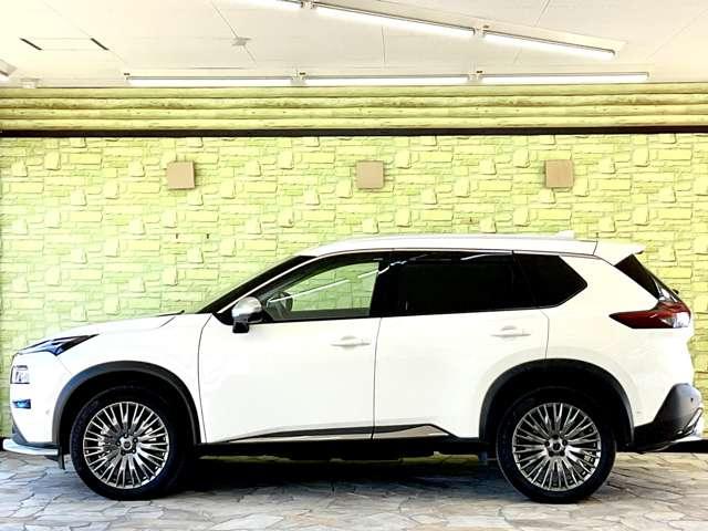 エクストレイル １．５　ＡＵＴＥＣＨ　アドバンスト　パッケージ　ｅ－４ＯＲＣＥ　４ＷＤ　メーカーナビ・サンルーフ・アラウンドビュ（10枚目）