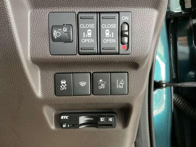 フリード １．５　Ｇ　ホンダセンシング　両側電動ドア　ナビ　前後社外ドラレコＥＴＣ（14枚目）