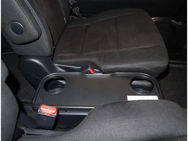 ノア ハイブリッドＧ　ＴＯＹＯＴＡ認定中古車　当社下取りワンオーナー　フルセグ　メモリーナビ　ＤＶＤ再生　ミュージックプレイヤー接続可　バックカメラ　ＥＴＣ　両側電動スライド　ＬＥＤヘッドランプ　乗車定員７人　３列シート（8枚目）