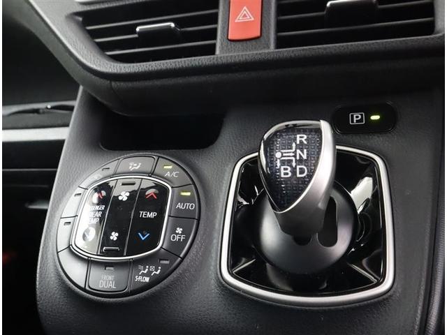 ノア ハイブリッドＧ　ＴＯＹＯＴＡ認定中古車　当社下取りワンオーナー　フルセグ　メモリーナビ　ＤＶＤ再生　ミュージックプレイヤー接続可　バックカメラ　ＥＴＣ　両側電動スライド　ＬＥＤヘッドランプ　乗車定員７人　３列シート（14枚目）