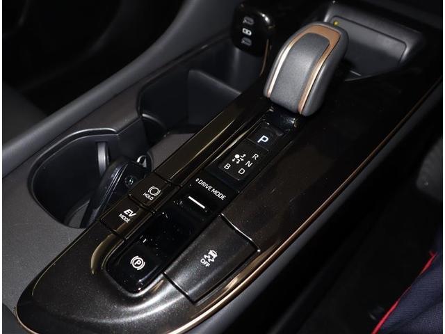 クラウンクロスオーバー Ｚ　４ＷＤ　フルセグ　メモリーナビ　ミュージックプレイヤー接続可　バックカメラ　衝突被害軽減システム　ＥＴＣ　ドラレコ　ＬＥＤヘッドランプ　ワンオーナー　フルエアロ　記録簿（23枚目）