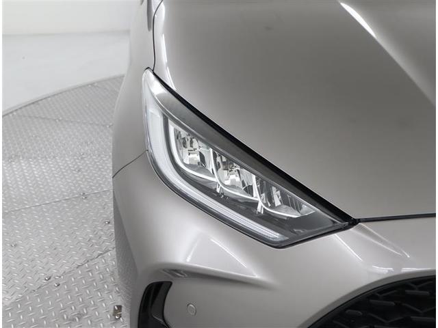 ヤリス ハイブリッドＧ　トヨタ認定中古車　当社下取り車　フルセグ　メモリーナビ　ミュージックプレイヤー接続可　バックカメラ　衝突被害軽減システム　ＥＴＣ　ドラレコ　ＬＥＤヘッドランプ　ワンオーナー　記録簿（33枚目）