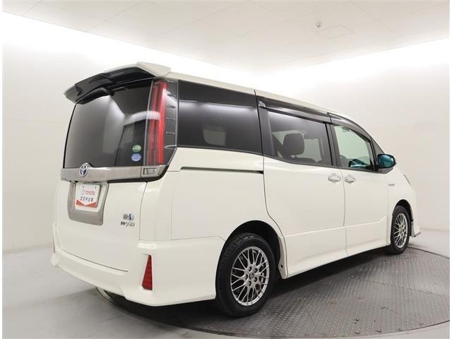 ノア ハイブリッドＳｉ　ダブルバイビー　ＴＯＹＯＴＡ　認定中古車　当社下取りワンオーナ（4枚目）