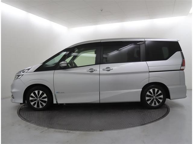 セレナ ハイウェイスター Vセレクション 当社下取り車 フルセグ メモリーナビ DVD再生 ミュージックプレイヤー接続可 バックカメラ 衝突被害軽減システム ETC 両側電動スライド LEDヘッドランプ 乗車定員8人 3列シート フルエアロ(3枚目)