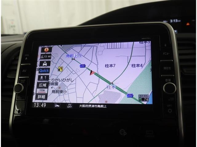 セレナ ハイウェイスター Vセレクション 当社下取り車 フルセグ メモリーナビ DVD再生 ミュージックプレイヤー接続可 バックカメラ 衝突被害軽減システム ETC 両側電動スライド LEDヘッドランプ 乗車定員8人 3列シート フルエアロ(11枚目)