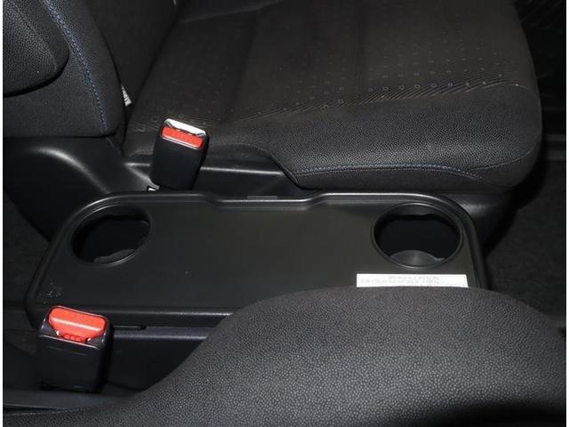 ノア ハイブリッドＧ　フルセグ　メモリーナビ　ＤＶＤ再生　ミュージックプレイヤー接続可　バックカメラ　ＥＴＣ　電動スライドドア　ＬＥＤヘッドランプ　乗車定員７人　３列シート（8枚目）