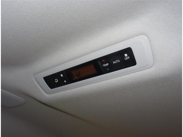 ノア ハイブリッドＧ　フルセグ　メモリーナビ　ＤＶＤ再生　ミュージックプレイヤー接続可　バックカメラ　ＥＴＣ　電動スライドドア　ＬＥＤヘッドランプ　乗車定員７人　３列シート（9枚目）