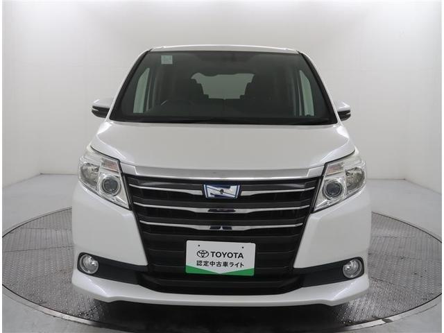 ノア ハイブリッドＧ　フルセグ　メモリーナビ　ＤＶＤ再生　ミュージックプレイヤー接続可　バックカメラ　ＥＴＣ　電動スライドドア　ＬＥＤヘッドランプ　乗車定員７人　３列シート（32枚目）