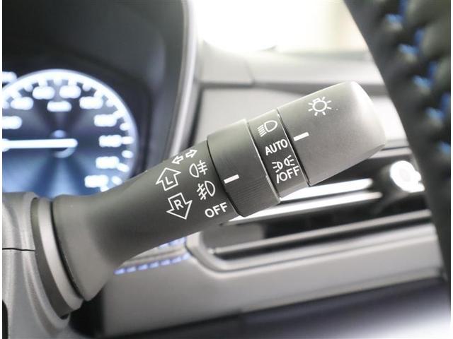 �I�[�g���C�g�Ŗ�ԑ��s��g���l�����y�X��