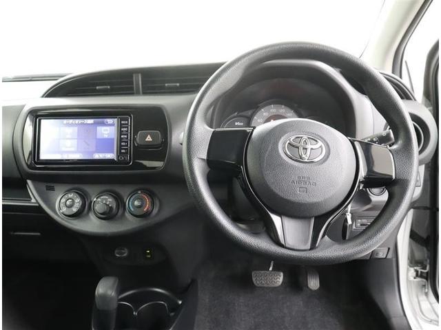 �^�]�ȑ����猩���ʐ^�ł��A���ԂɃ}�b�`���O����悤�ɍl����ꂽ�t���A�f�U�C���I��R�̃X�C�b�`�ނ��^�]���������g���₷���ʒu�ɔz�u����Ă��܂��ˁI