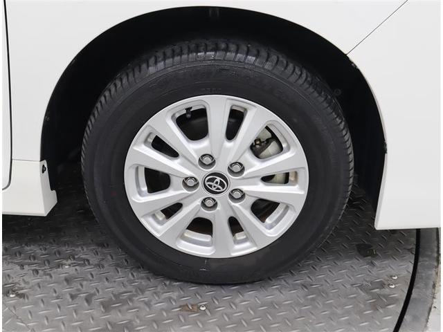 ヴォクシー ハイブリッドＶ　ＴＯＹＯＴＡ認定中古車　当社下取りワンオーナーフルセグ　ＤＶＤ再生　ミュージックプレイヤー接続可　後席モニター　バックカメラ　衝突被害軽減システム　ＥＴＣ　両側電動スライド　乗車定員７人　記録簿（32枚目）