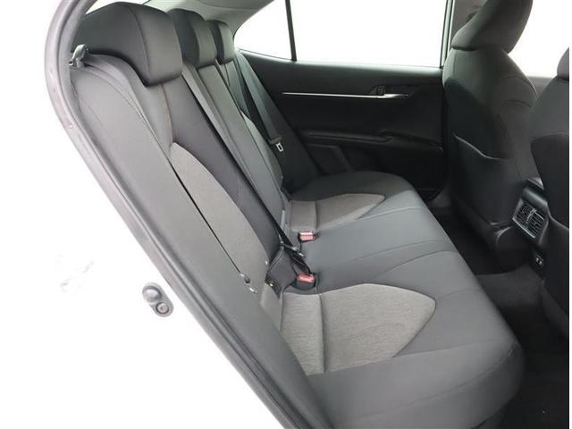 カムリ Ｇ　ＴＯＹＯＴＡ認定中古車　当社下取りワンオーナー　フルセグ　メモリーナビ　ＤＶＤ再生　ミュージックプレイヤー接続可　バックカメラ　衝突被害軽減システム　ＥＴＣ　ドラレコ　ＬＥＤヘッドランプ（8枚目）
