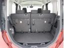 ボディサイズをフルに活用した広い荷室。積みやすい荷室形状を徹底追及、理想的なパッケージングを完成させました。