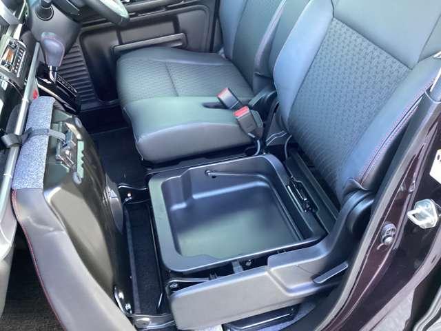 フレアワゴンカスタムスタイル ６６０　カスタムスタイル　ハイブリッド　ＸＴ　マツダ認定中古車　衝突被害軽減ブレーキ　ＥＴ（13枚目）