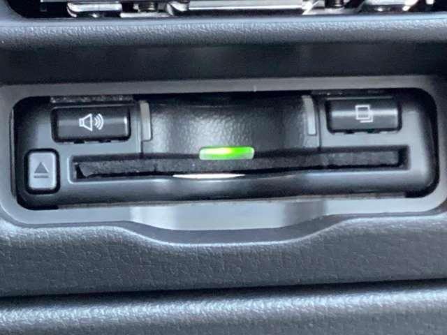 �d�s�b��������񓋍ځB���������������Œ�Ԃ���K�v�Ȃ�ē��R�Ȃ��ł��B�X���[�Y�ɃX�g���X�Ȃ��h���C�u�����y���݂��������B�i���x�����z�ɃZ�b�g�A�b�v��p�͊܂܂�Ă���܂���B�j