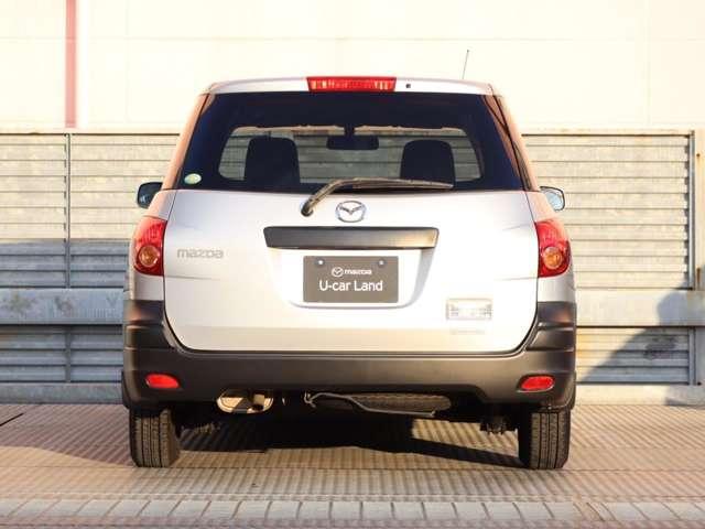 ファミリアバン １．５　ＶＥ　ヘッドライトレベライザー　電源ソケット（6枚目）